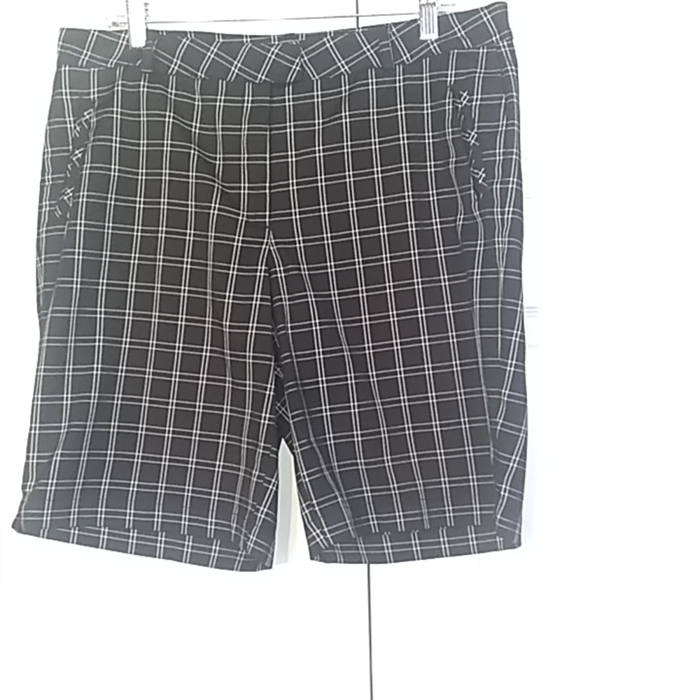Lady Hagen  golf shorts